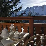 Monchaletsestriere Chalet *