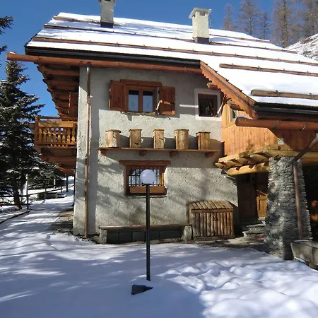 Monchaletsestriere Dağ evi *