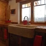 Monchaletsestriere شاليه