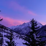 Monchaletsestriere شاليه *