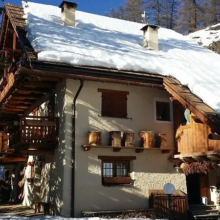 Monchaletsestriere Chalet